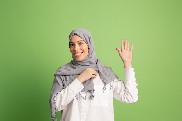 Hadis: Larangan Meminang Wanita yang Sedang Dipinang oleh Orang Lain