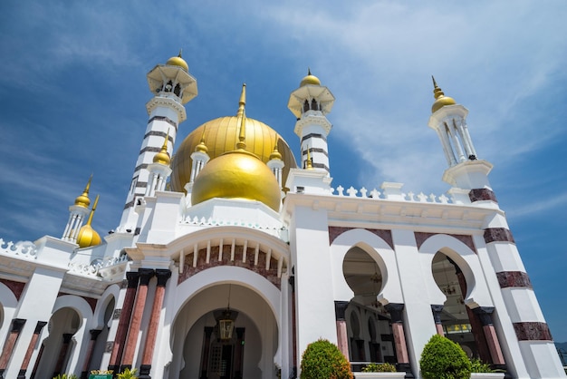 Masjid Al-Jabbar Memiliki Keindahan dan Makna Mendalam
