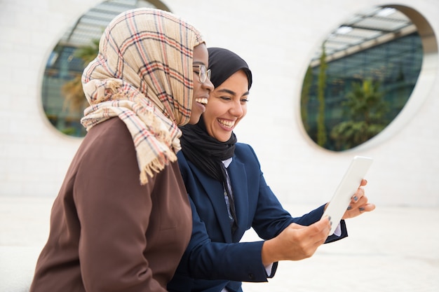 Memanfaatkan IoT untuk Efisiensi Energi di Masjid efisiensi energi masjid