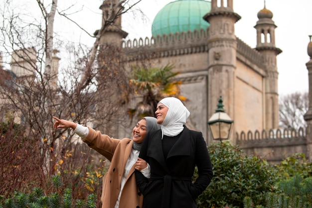 Membangun Sentra Usaha Menjahit di Lingkungan Masjid dkm.or.id Cek SKK Konstruksi LPJK BNSP