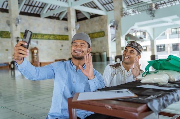 Mengatasi Minimnya Kegiatan Sosial di Lingkungan Masjid dkm.or.id Cek SKK Konstruksi LPJK BNSP