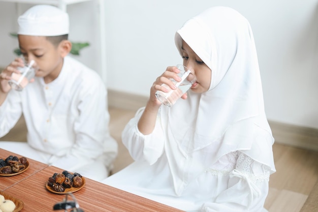 Panduan Efektif Menjaga Kebersihan dan Kesehatan Toilet Masjid dkm.or.id Cek SKK Konstruksi LPJK BNSP