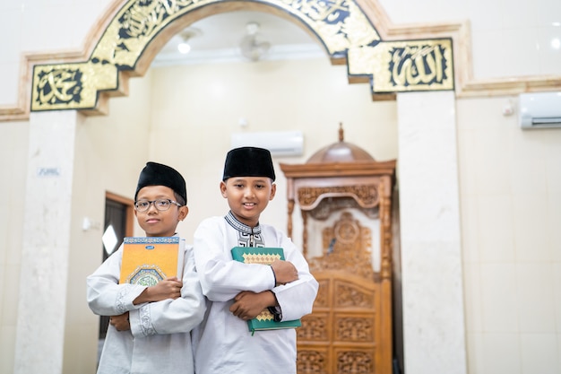 Panduan Lengkap: Mengelola Dana Masjid dengan Transparansi dan Akuntabilitas dkm.or.id Cek SKK Konstruksi LPJK BNSP