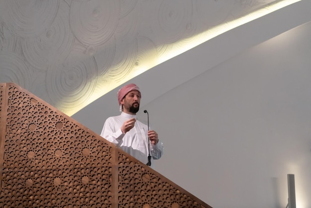 Panduan Praktis Mengelola Sound System Masjid dengan Efektif mengelola sound system masjid efektif