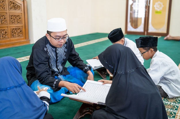 Strategi Jitu Pemberdayaan Ekonomi Masjid dkm.or.id Cek SKK Konstruksi LPJK BNSP