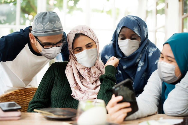 Strategi Mengembangkan Program Pendidikan Remaja Perempuan di Masjid pendidikan remaja perempuan masjid
