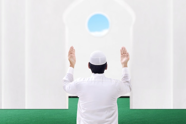 Strategi Merawat Mimbar Masjid Agar Tahan Lama merawat mimbar masjid