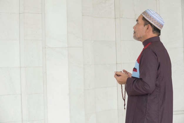 Sudah tepatkah arah Kiblat Masjid kita???