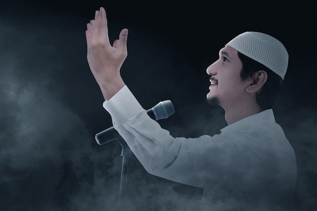 Tips Memanfaatkan Teknologi untuk Memakmurkan Masjid teknologi memakmurkan masjid