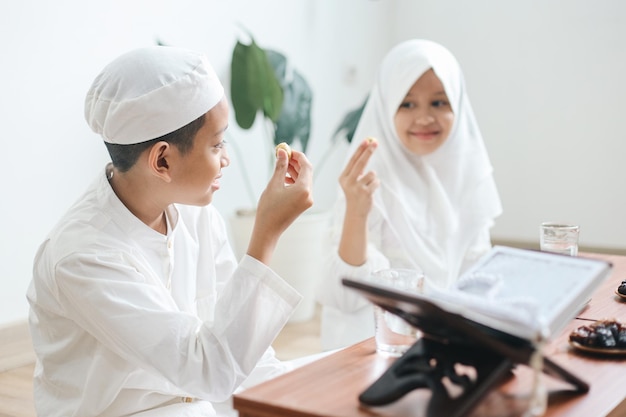 Tips Memilih Metode Pelatihan yang Tepat untuk Pengurus Masjid metode pelatihan pengurus masjid