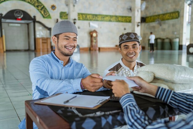Tips Mengelola Dana Pendapatan dari Sewa Tempat Parkir Masjid sewa tempat parkir masjid