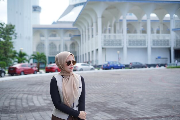 WANITA MAHAL